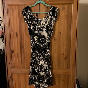 Super flattering American Living dress